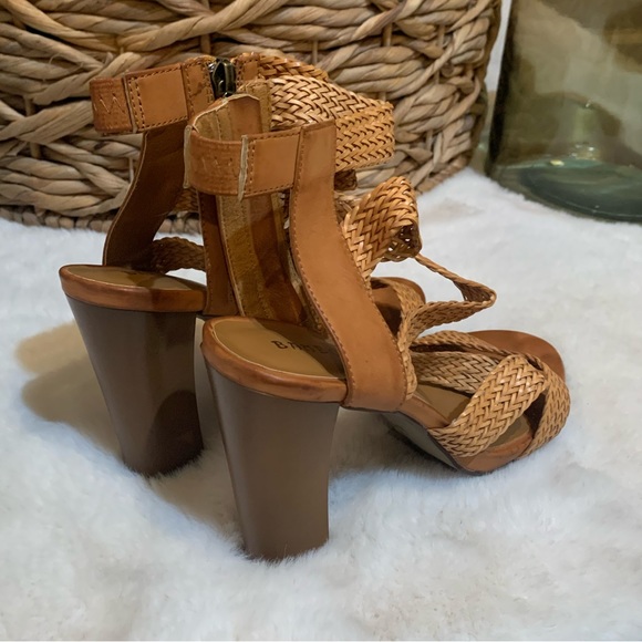 Sandals - Picture 2 of 5